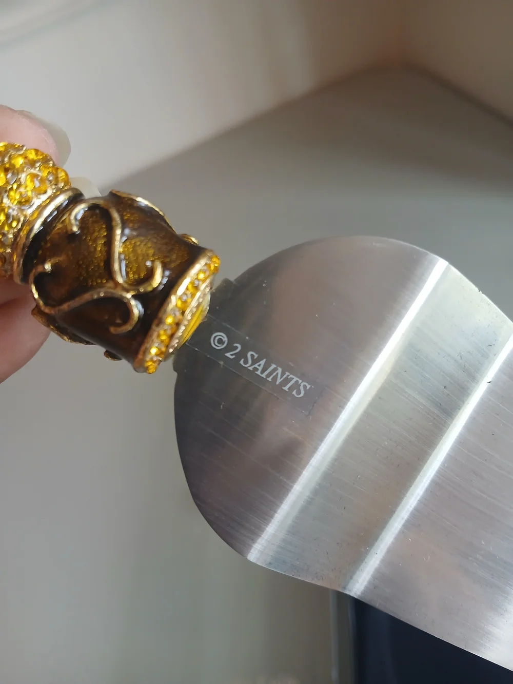 2 Saints Gold Handle Stainless Blade Cake Server Cake Knife NIB